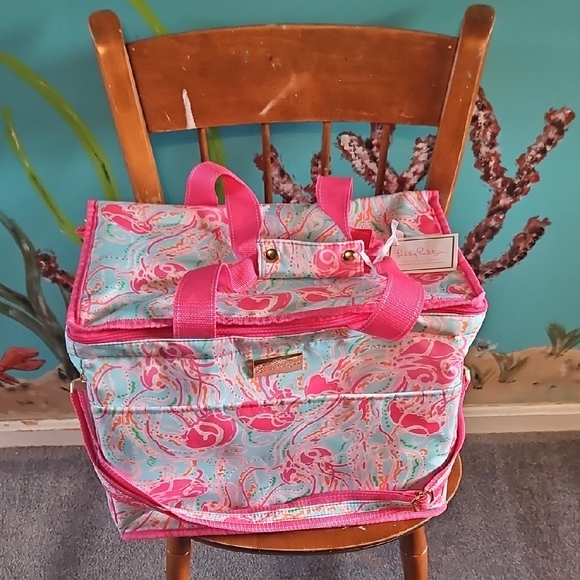 Lilly Pulitzer Handbags - Lilly Pulitzer Insulated Cooler
